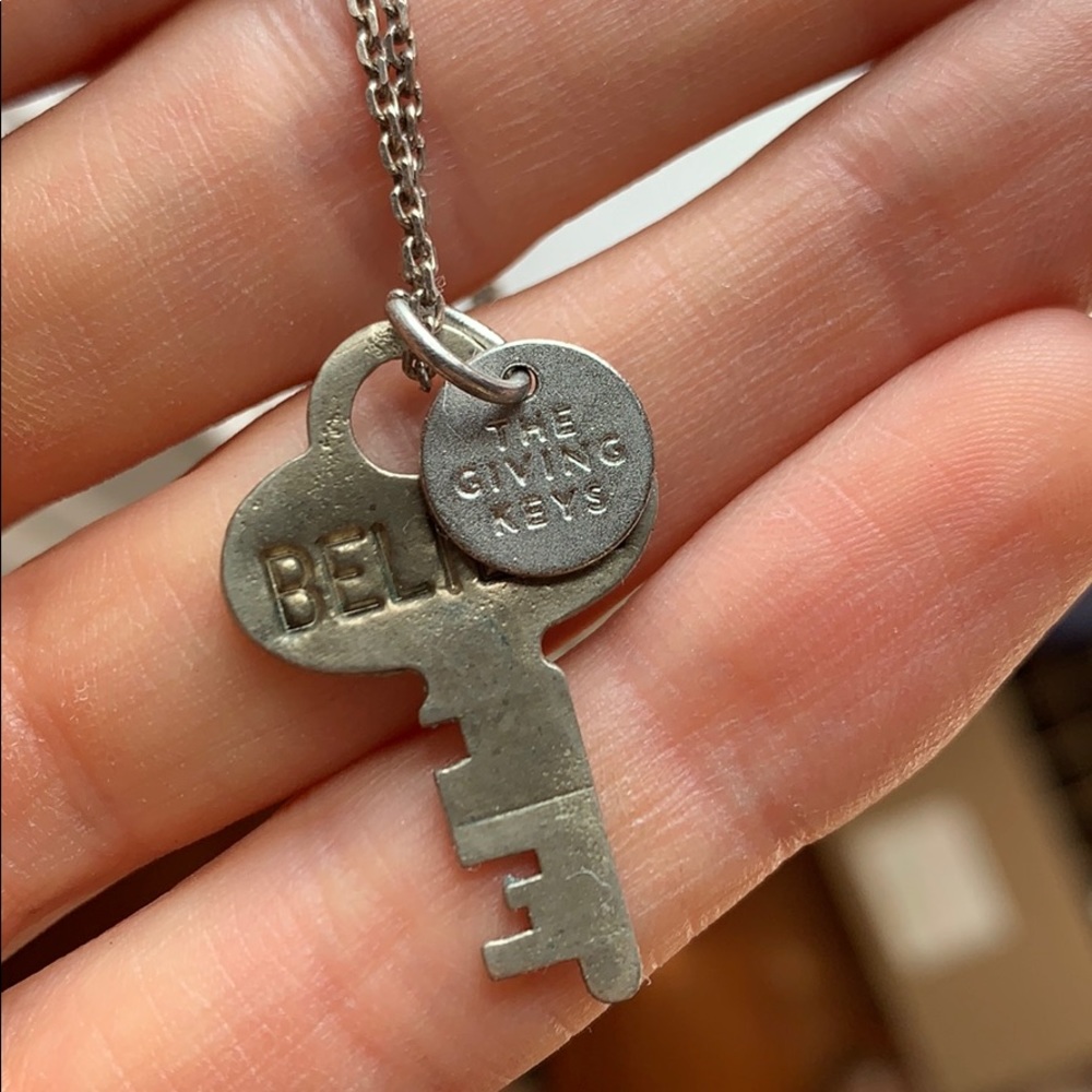 Necklace - Picture 2 of 3